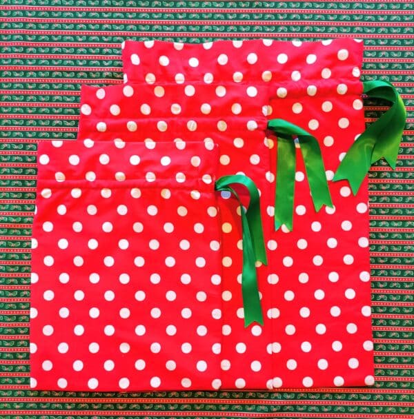 Spotty Ruffle set reusable gift bags
