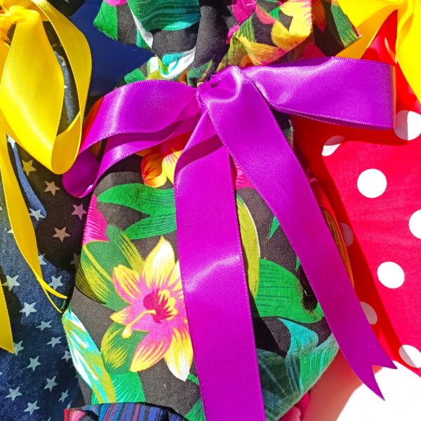 deluxe tropicana reusable gift bag