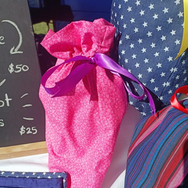 Deluxe popping pink reusable gift bag